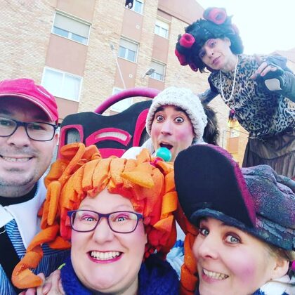 "La gran familia Cataplín". Callejeatro